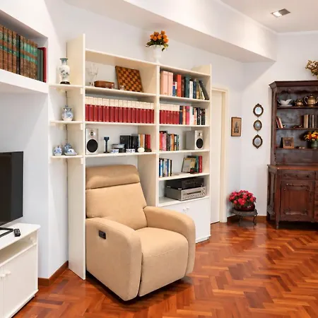 Appartamento Elegantis Casa Flavia In Trastevere With Terrace - Comfort In Charming District *